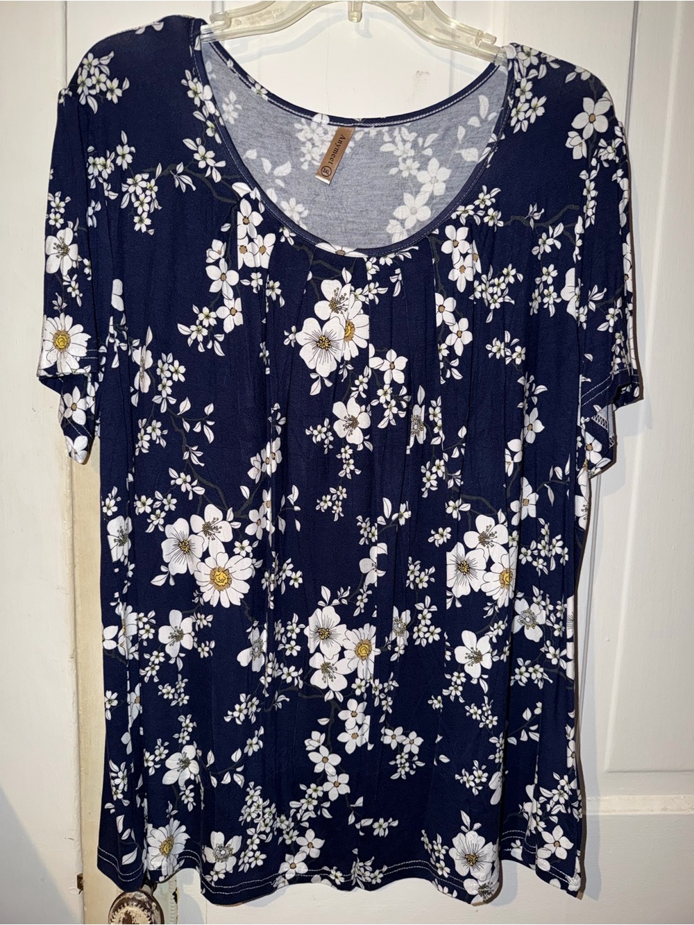 Women’s Navy Floral Short-Sleeve Scoop Neck Top